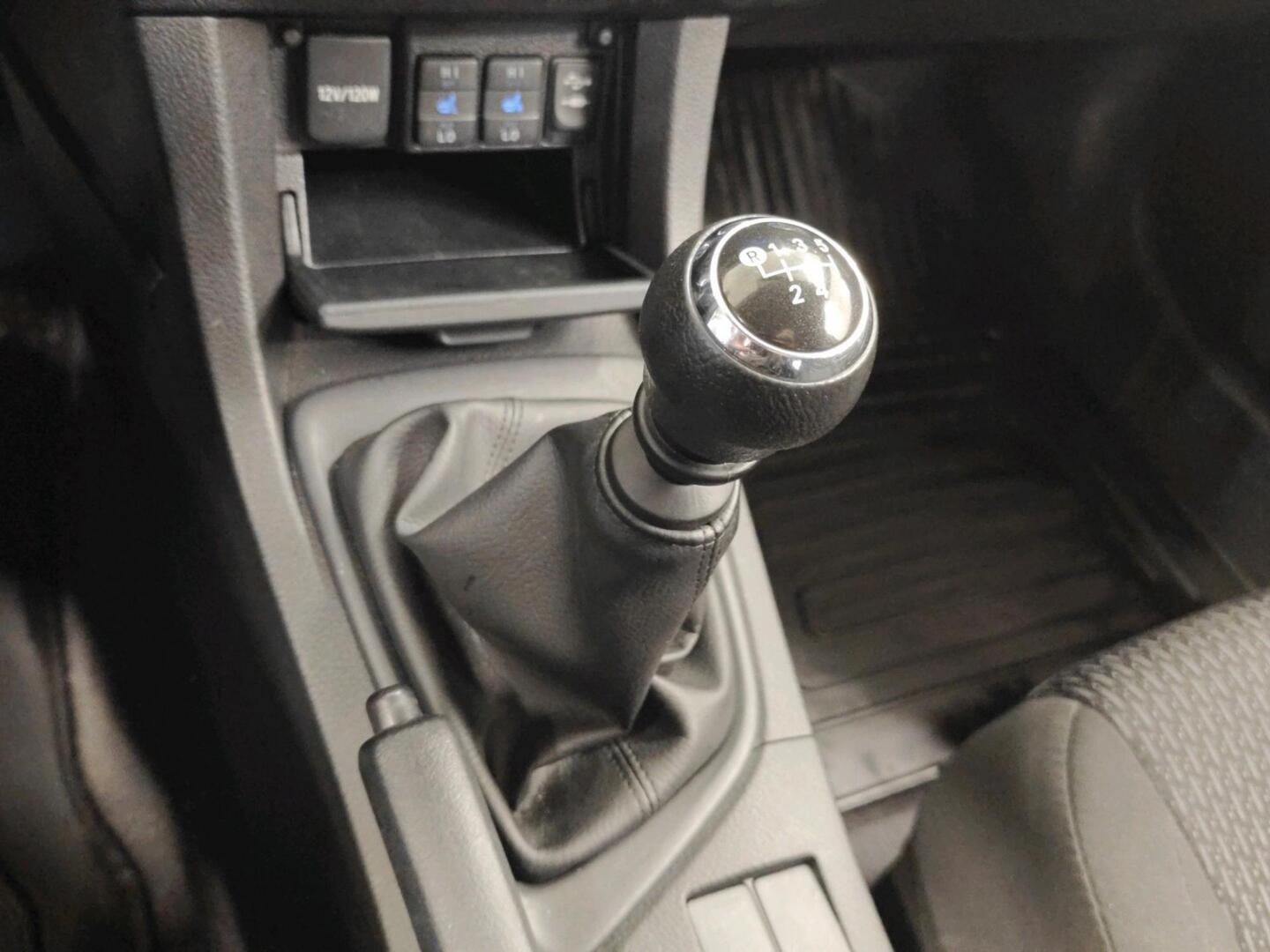 TOYOTA Corolla 2014