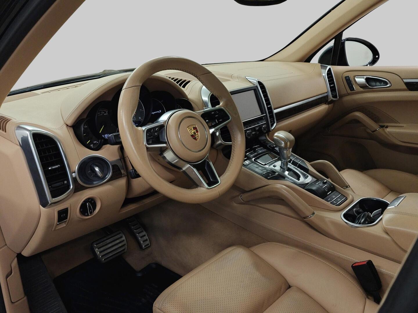 PORSCHE Cayenne 2015