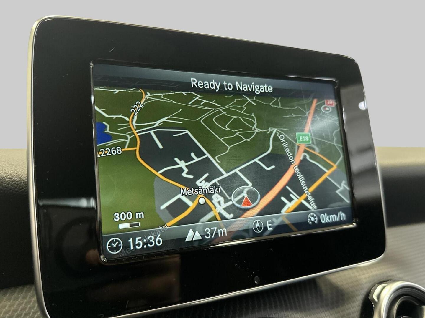 MERCEDES-BENZ GLA 2017