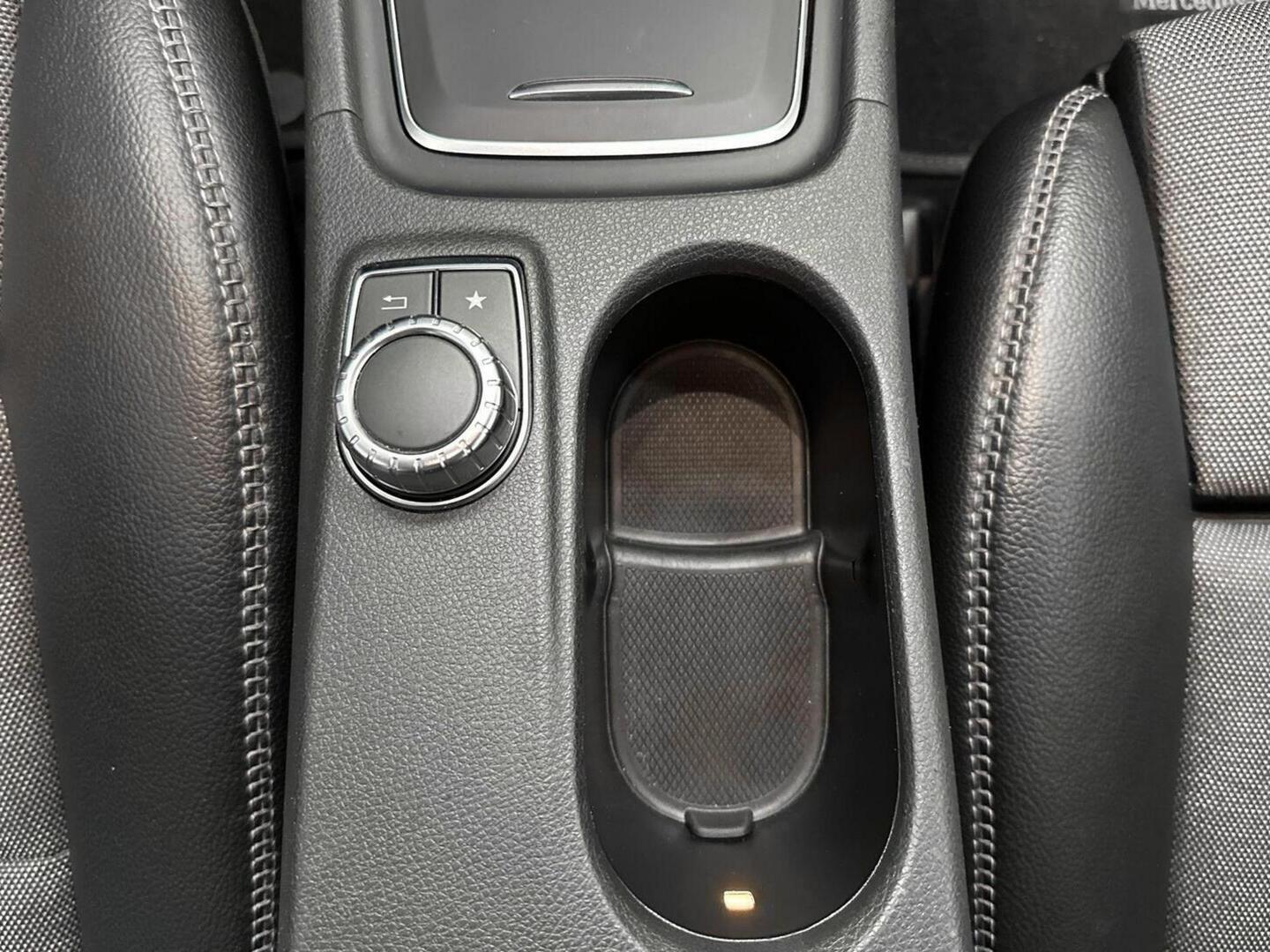 MERCEDES-BENZ GLA 2017