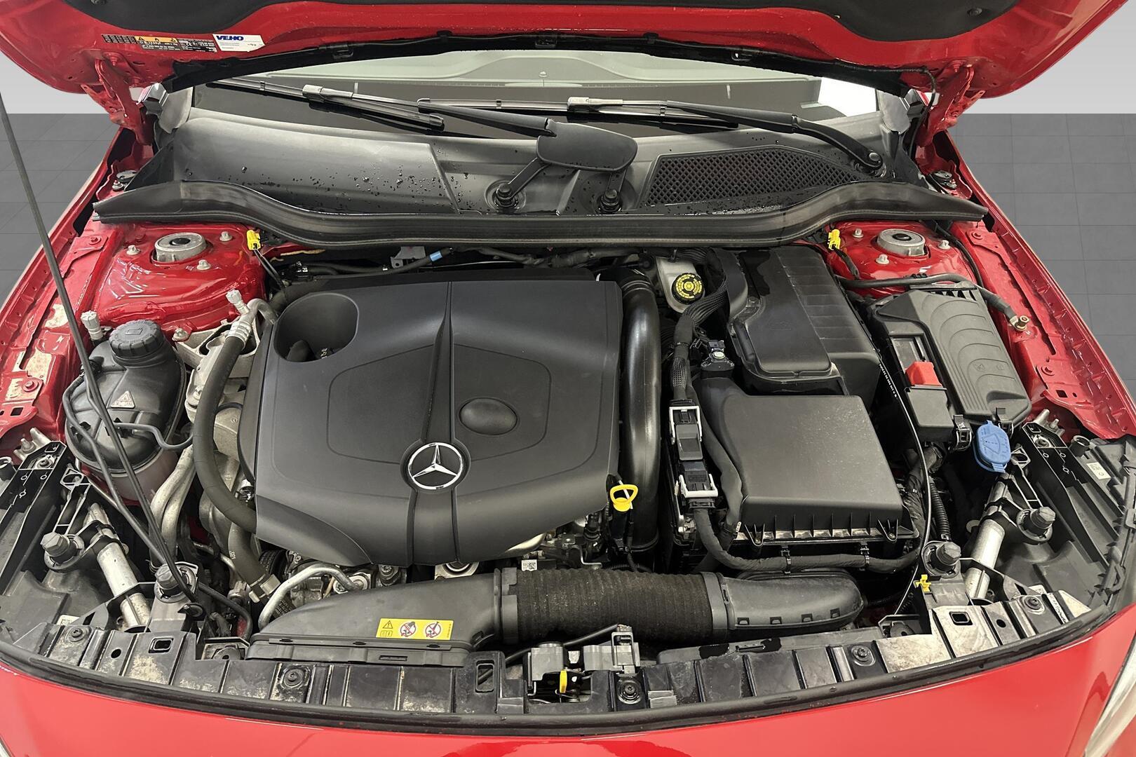 MERCEDES-BENZ GLA 2017