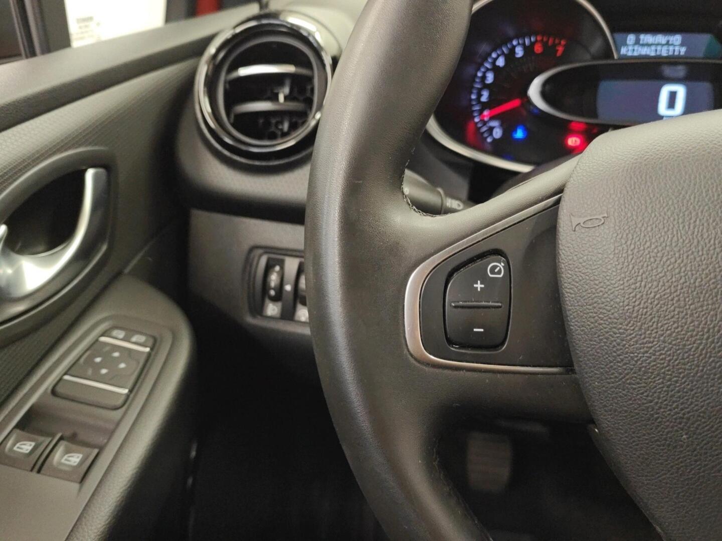 RENAULT Clio 2018