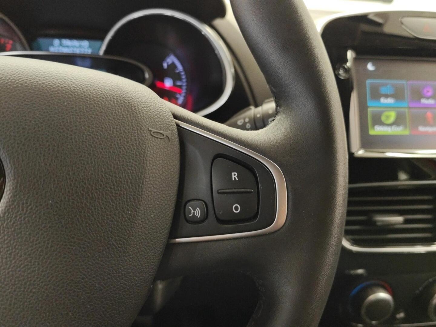 RENAULT Clio 2018