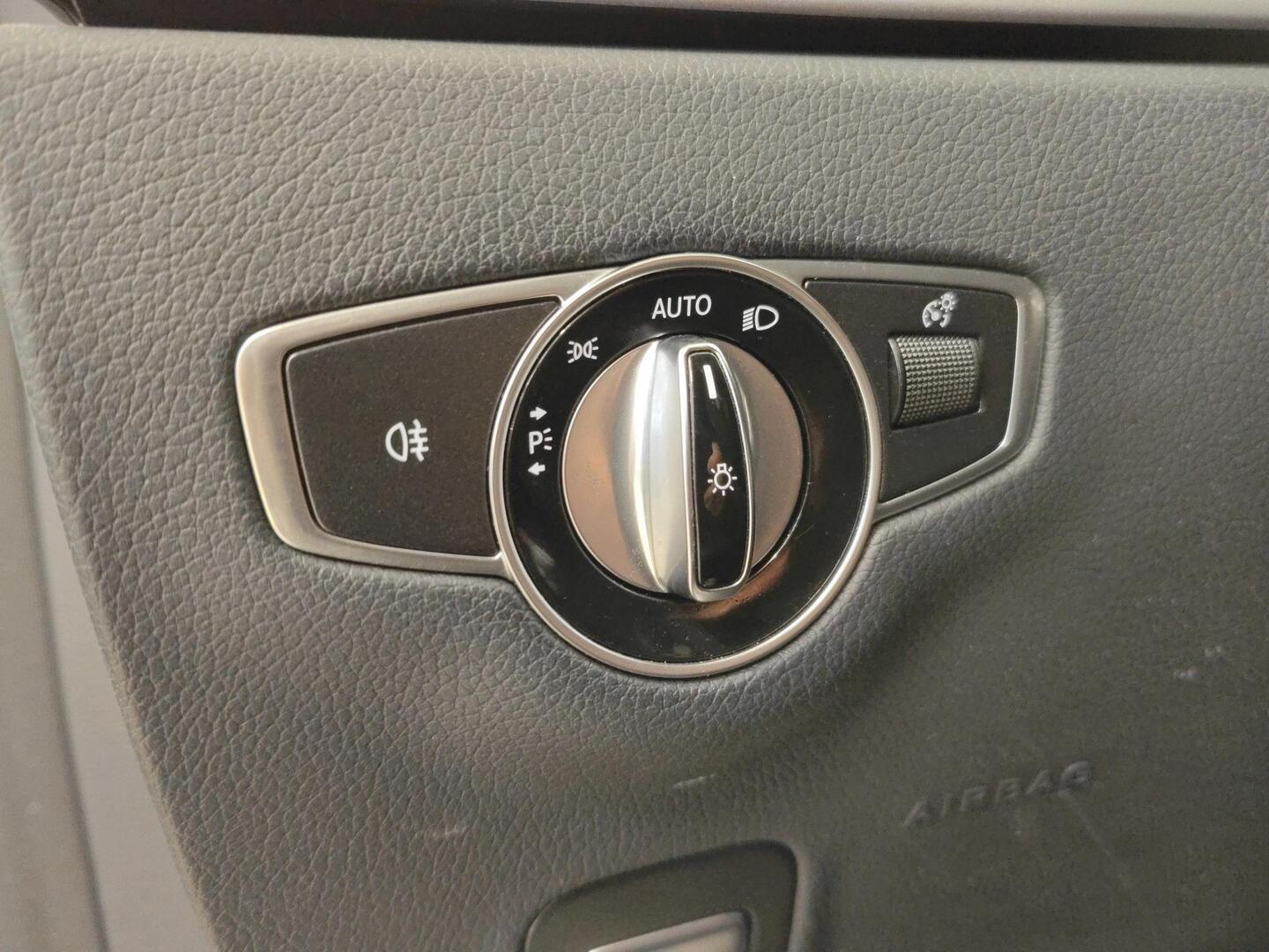 MERCEDES-BENZ E 2020