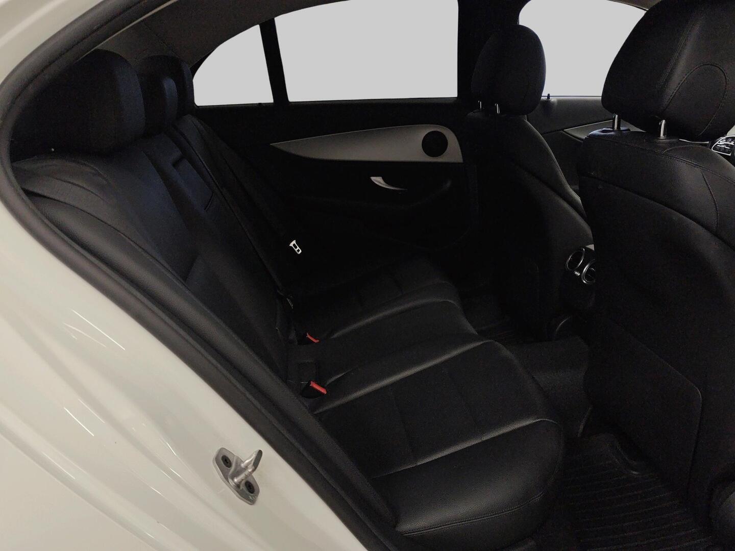 MERCEDES-BENZ E 2020