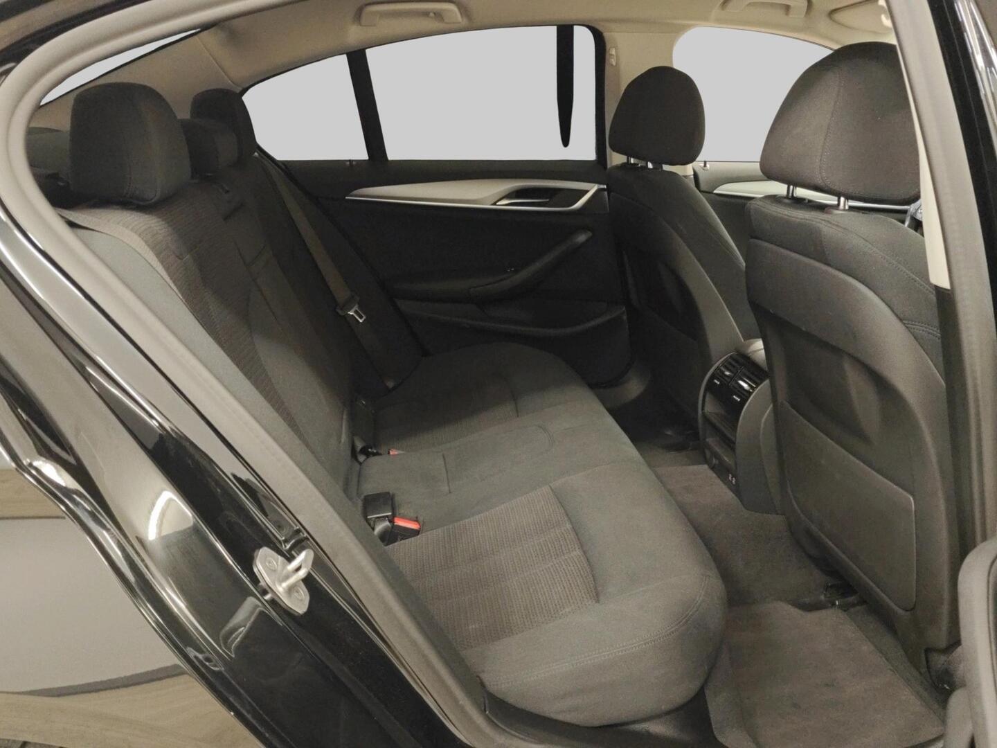BMW 530 2021