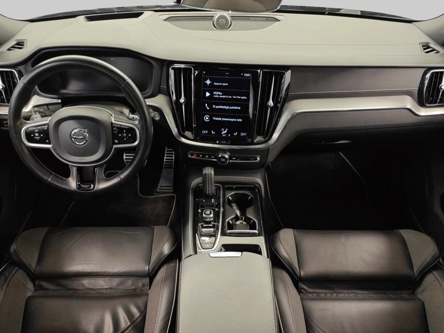 VOLVO V60 2020