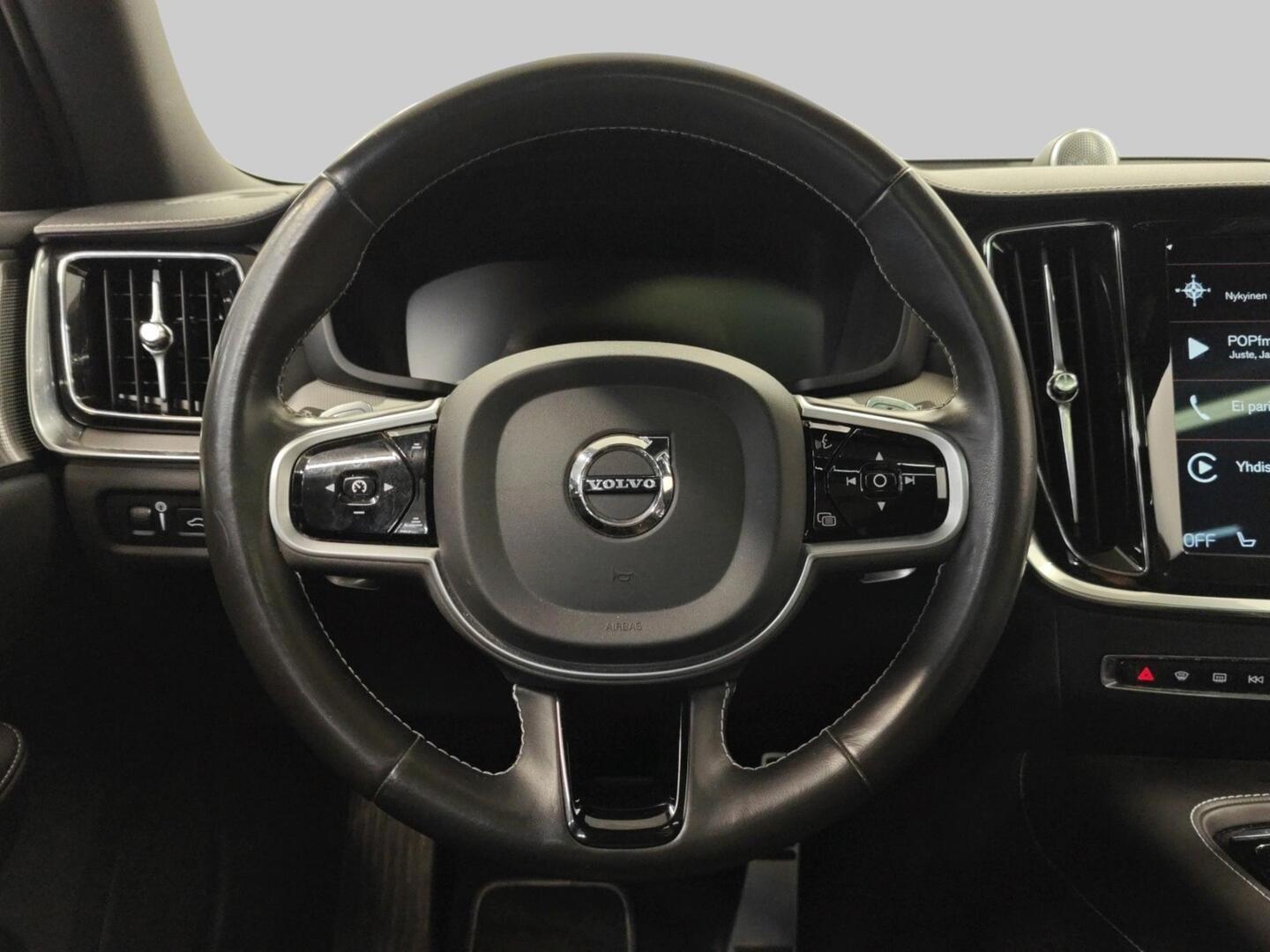 VOLVO V60 2020