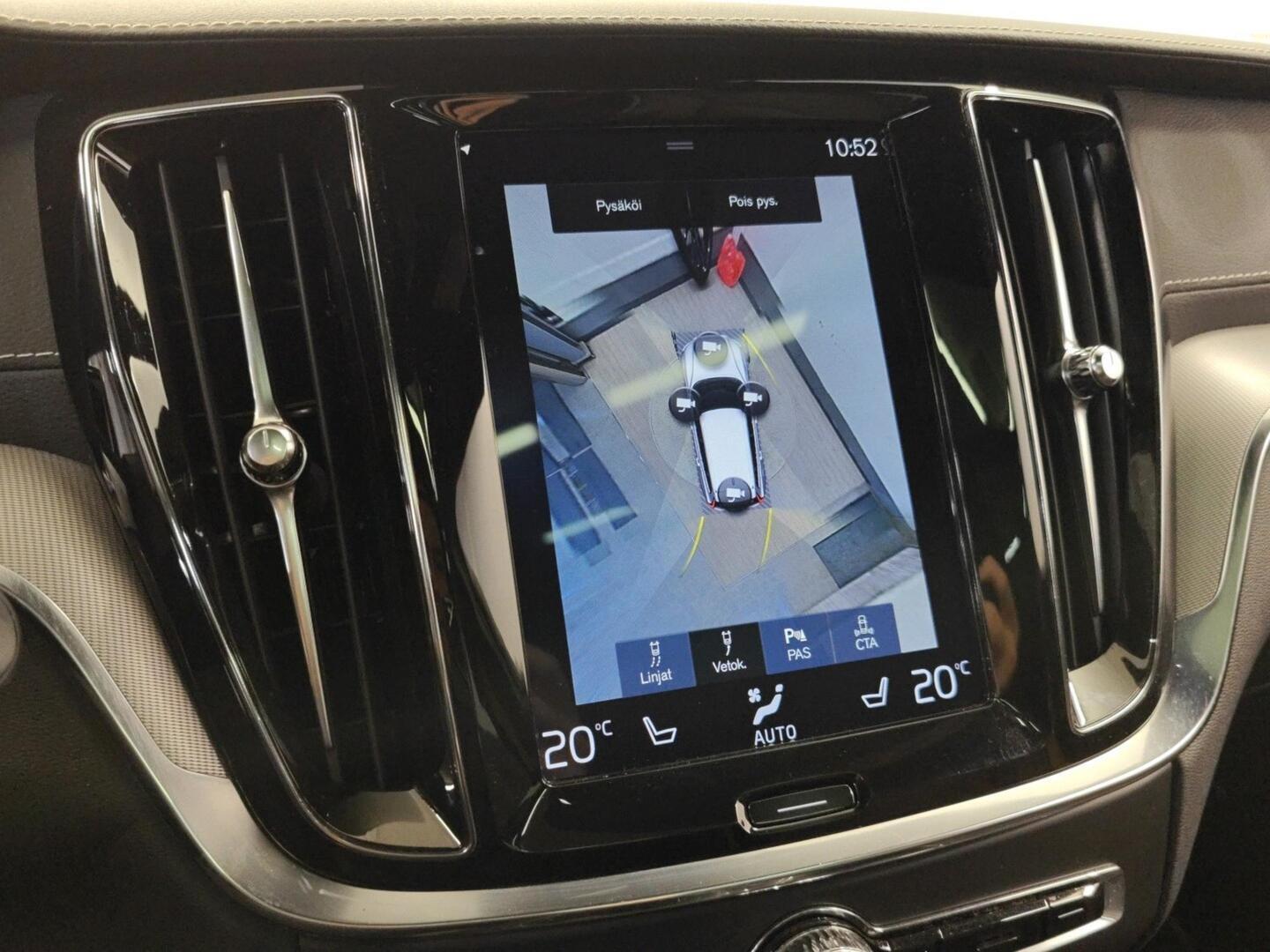 VOLVO V60 2020