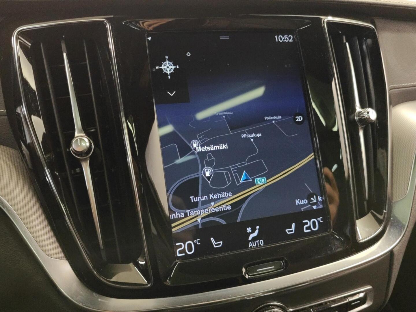 VOLVO V60 2020