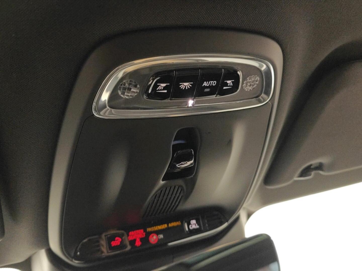 VOLVO V60 2020