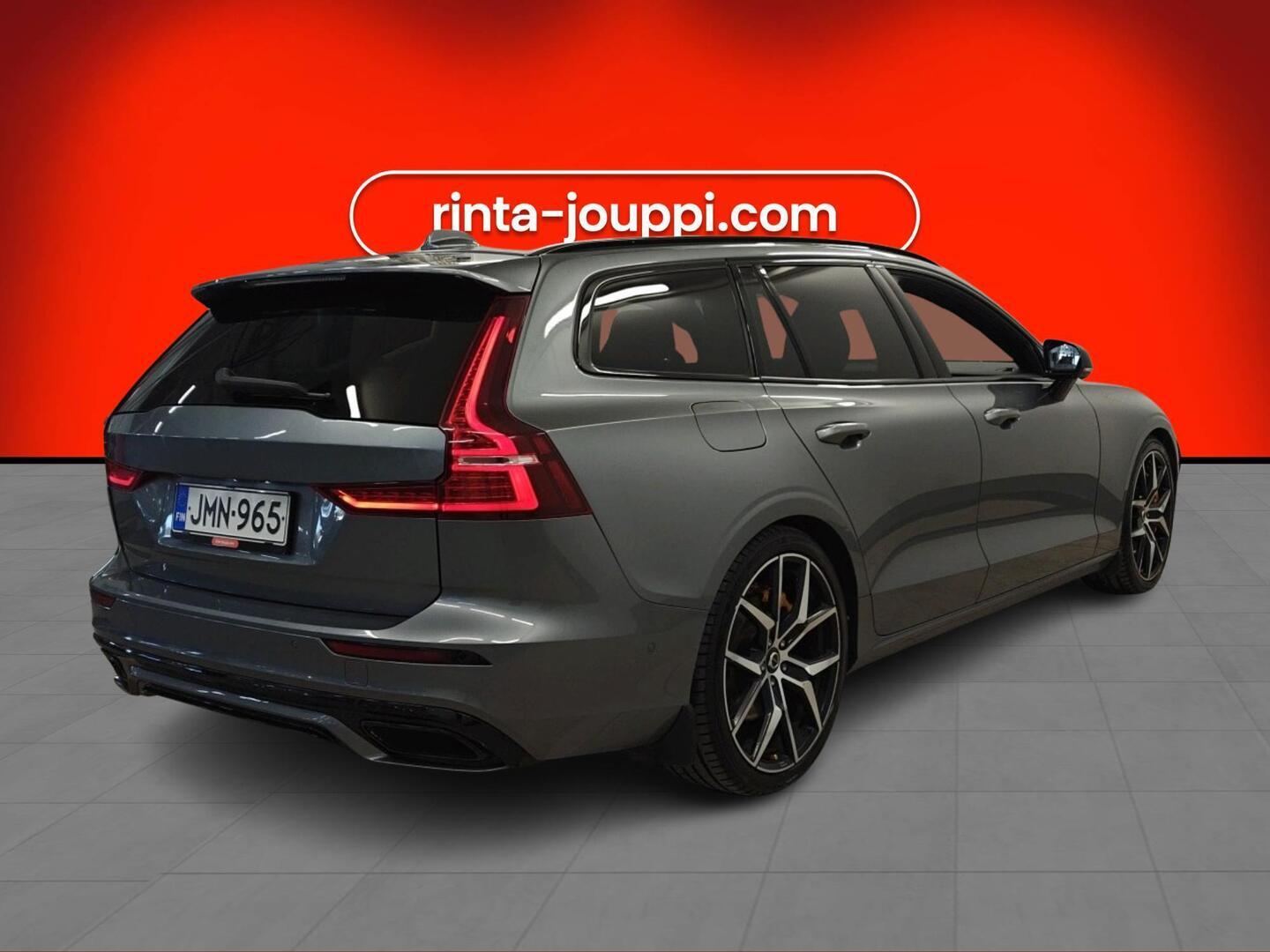 VOLVO V60 2020