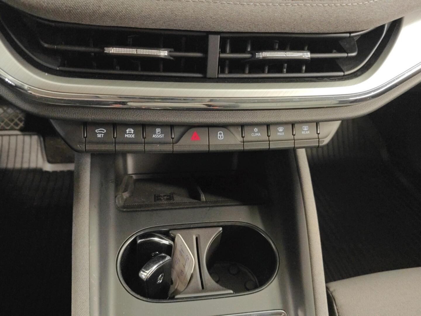 SKODA Enyaq 2022