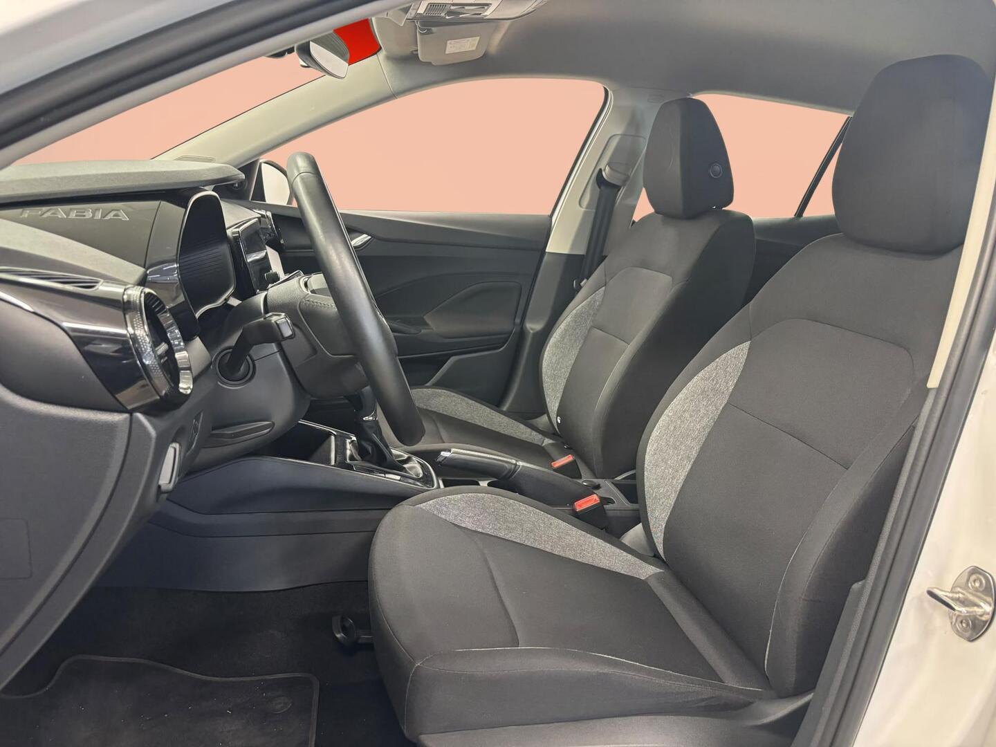 SKODA Fabia 2024