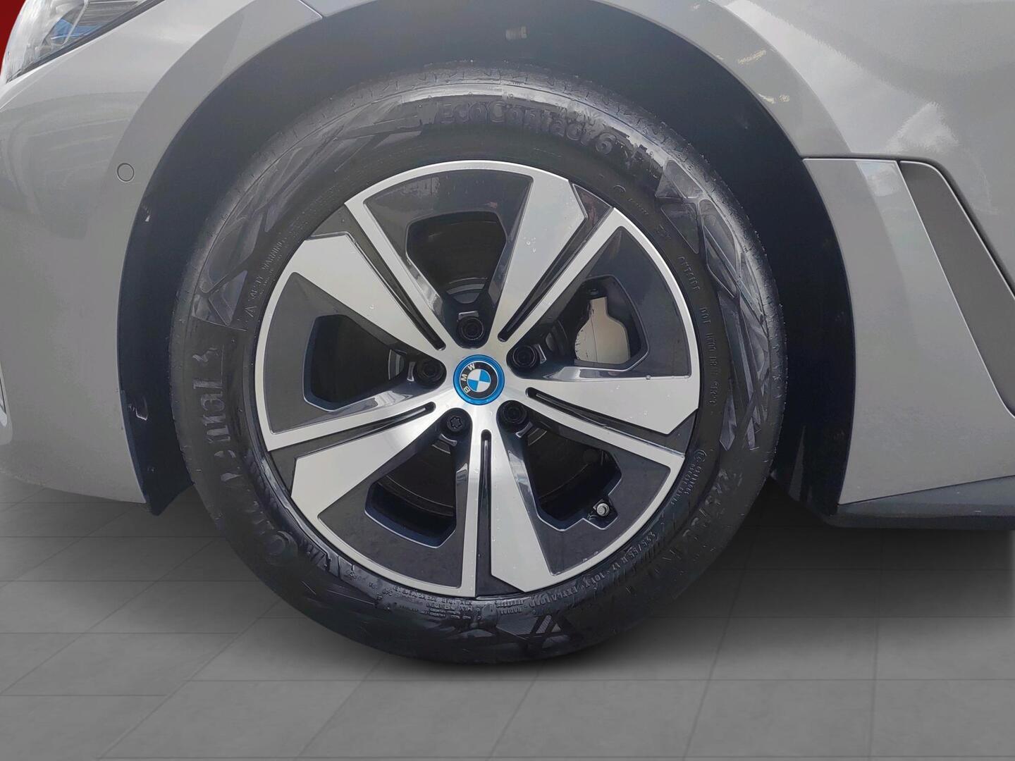 BMW i4 2022