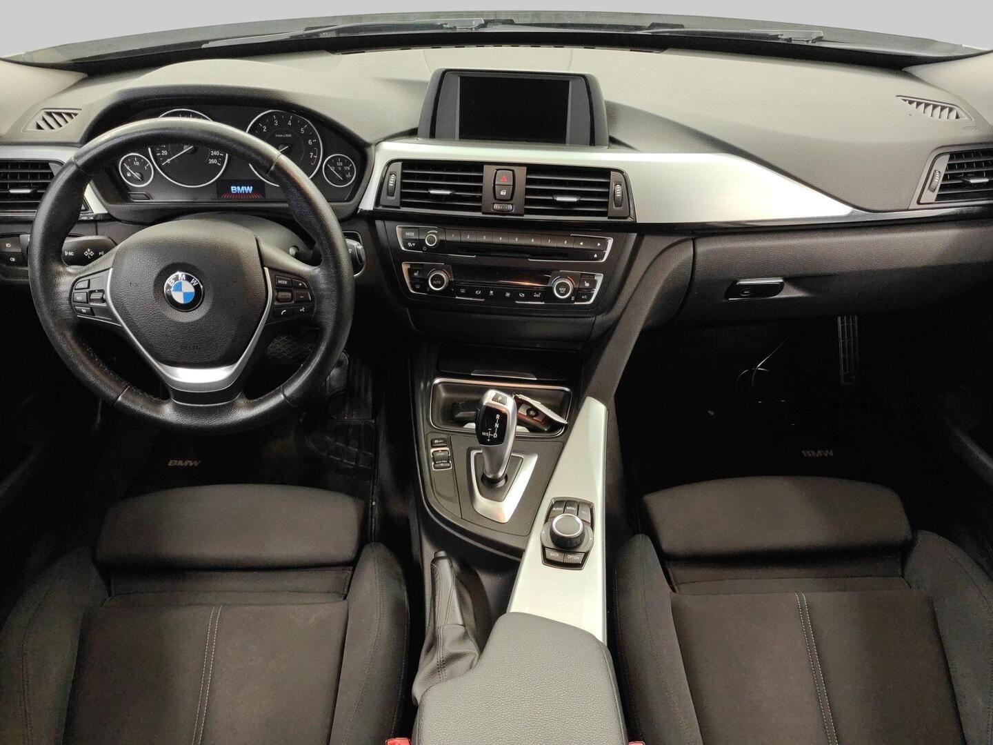 BMW 320 Gran Turismo 2014