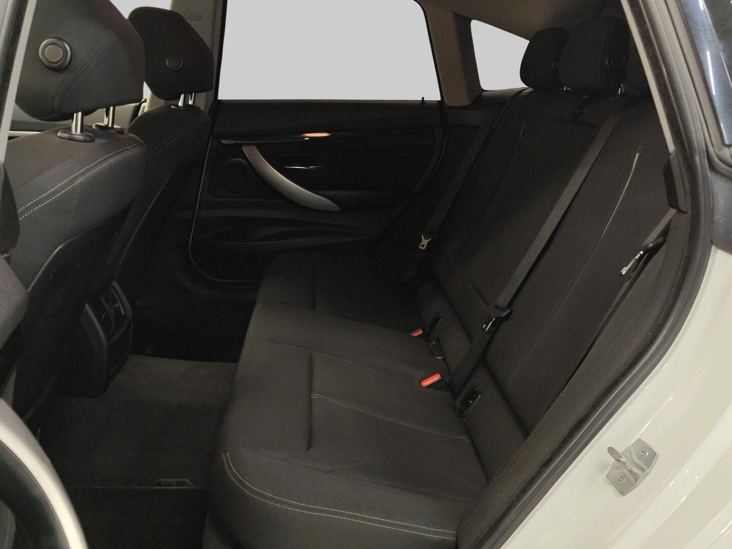 BMW 320 Gran Turismo 2014