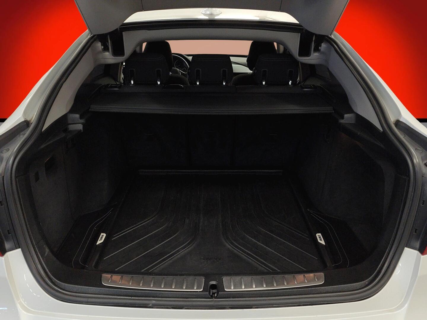 BMW 320 Gran Turismo 2014