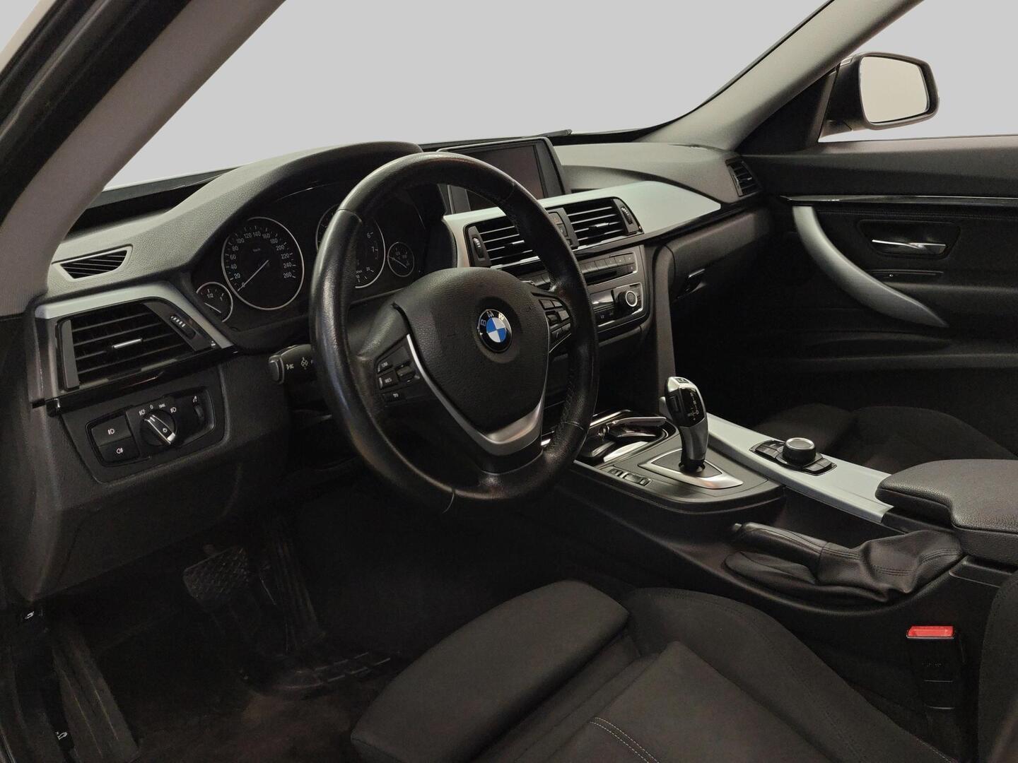 BMW 320 Gran Turismo 2014