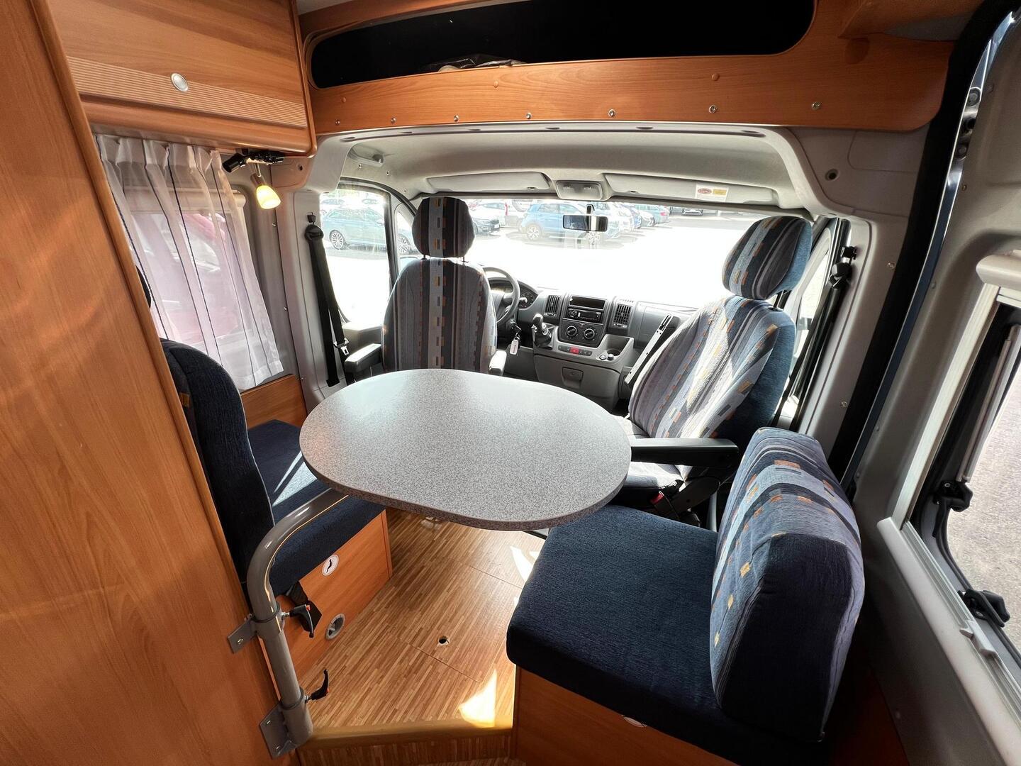 PÖSSL Roadcamp 540 2008