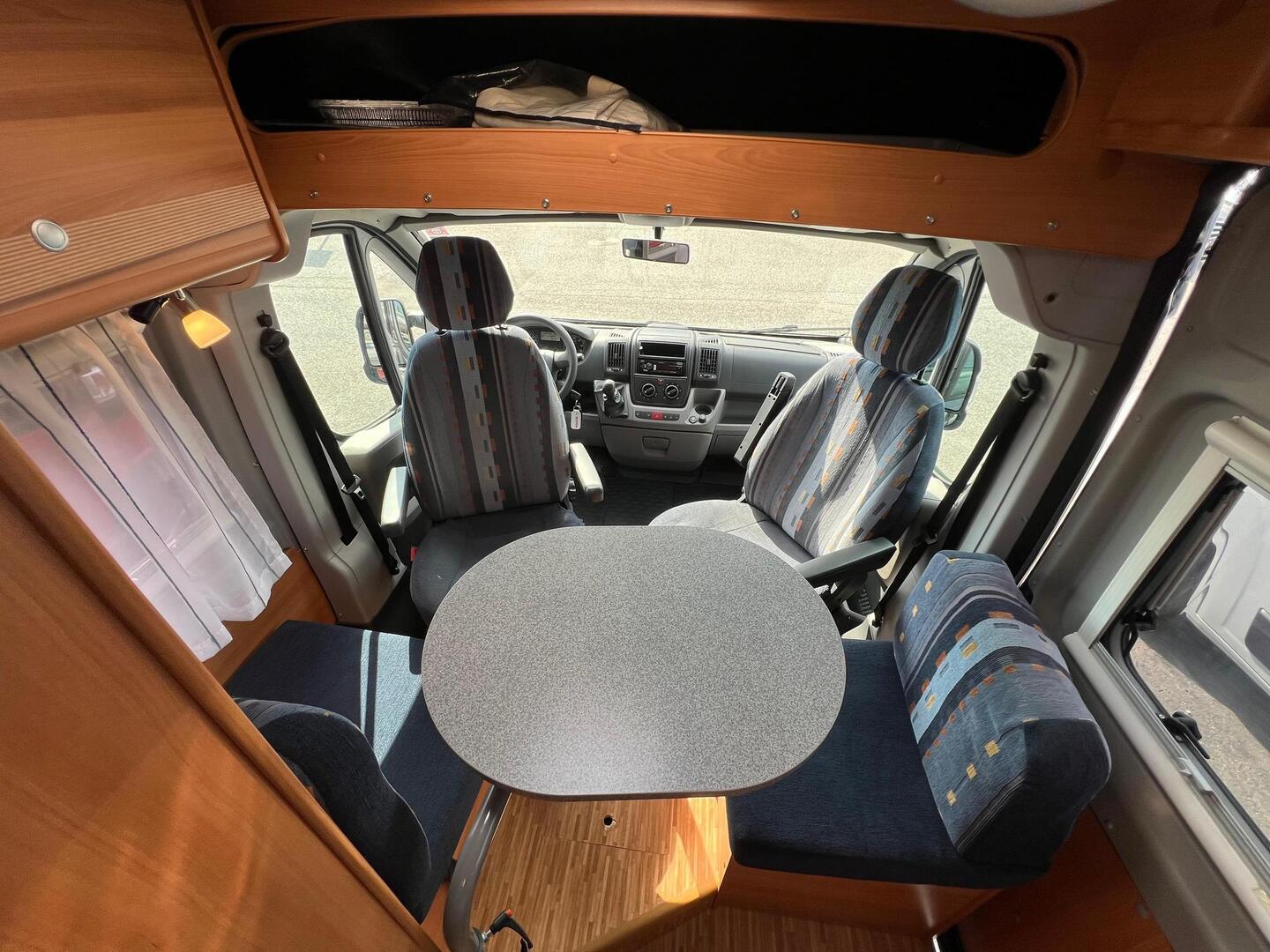 PÖSSL Roadcamp 540 2008