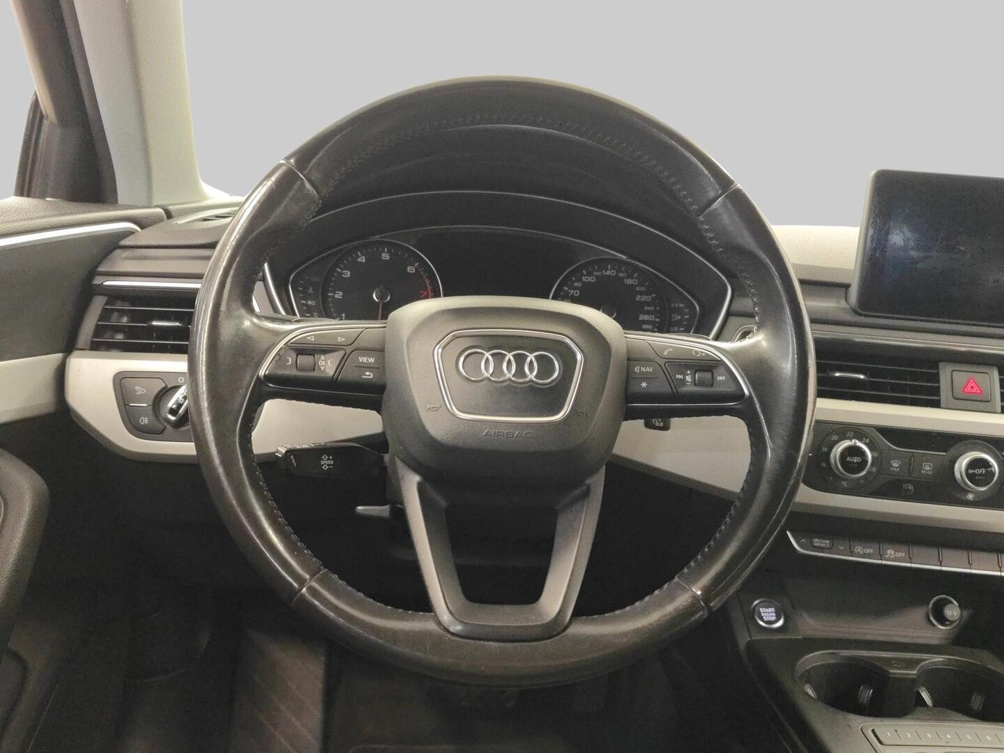 AUDI A4 2016