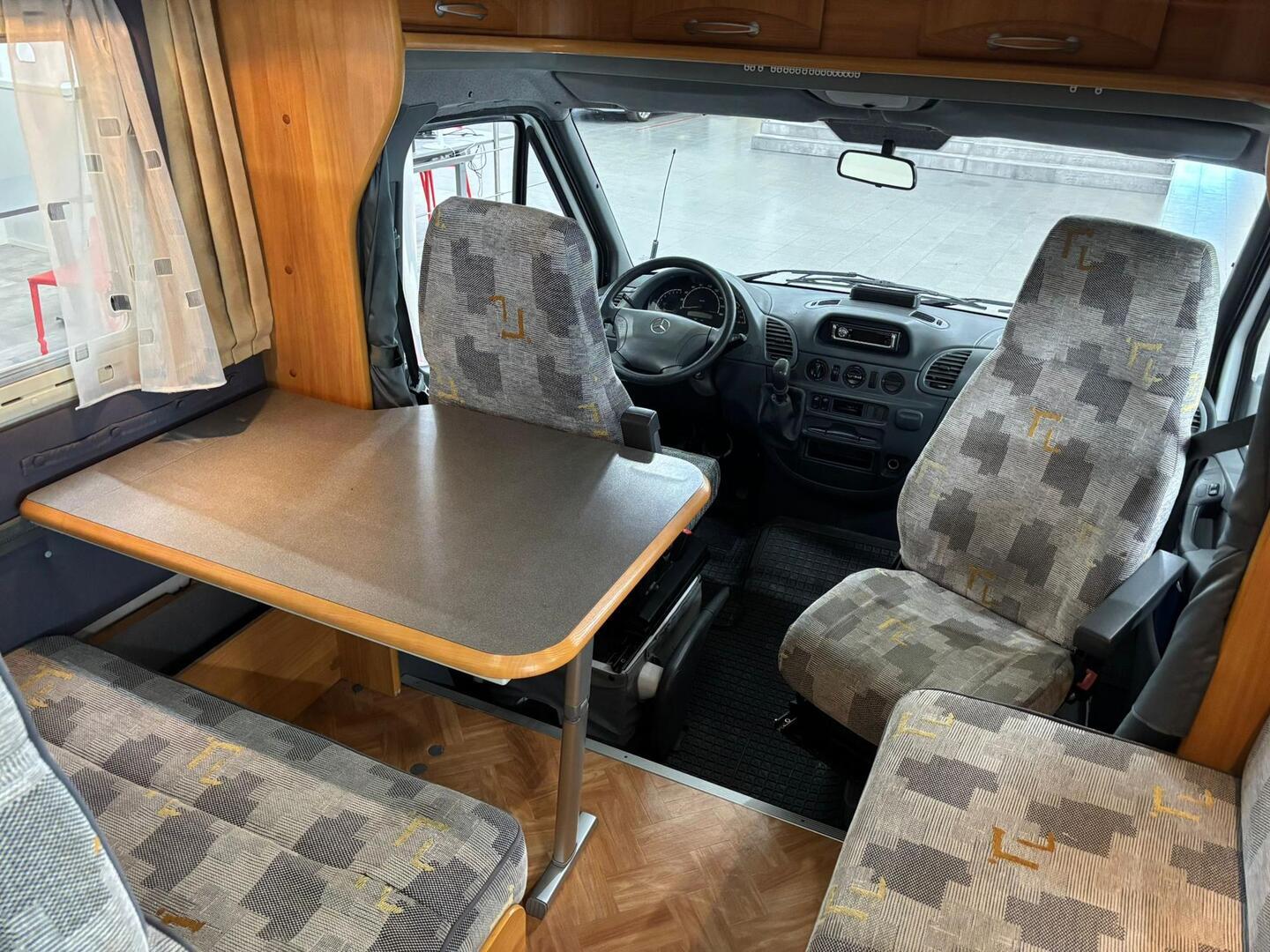 ADRIA Stargo 670 SP 2004