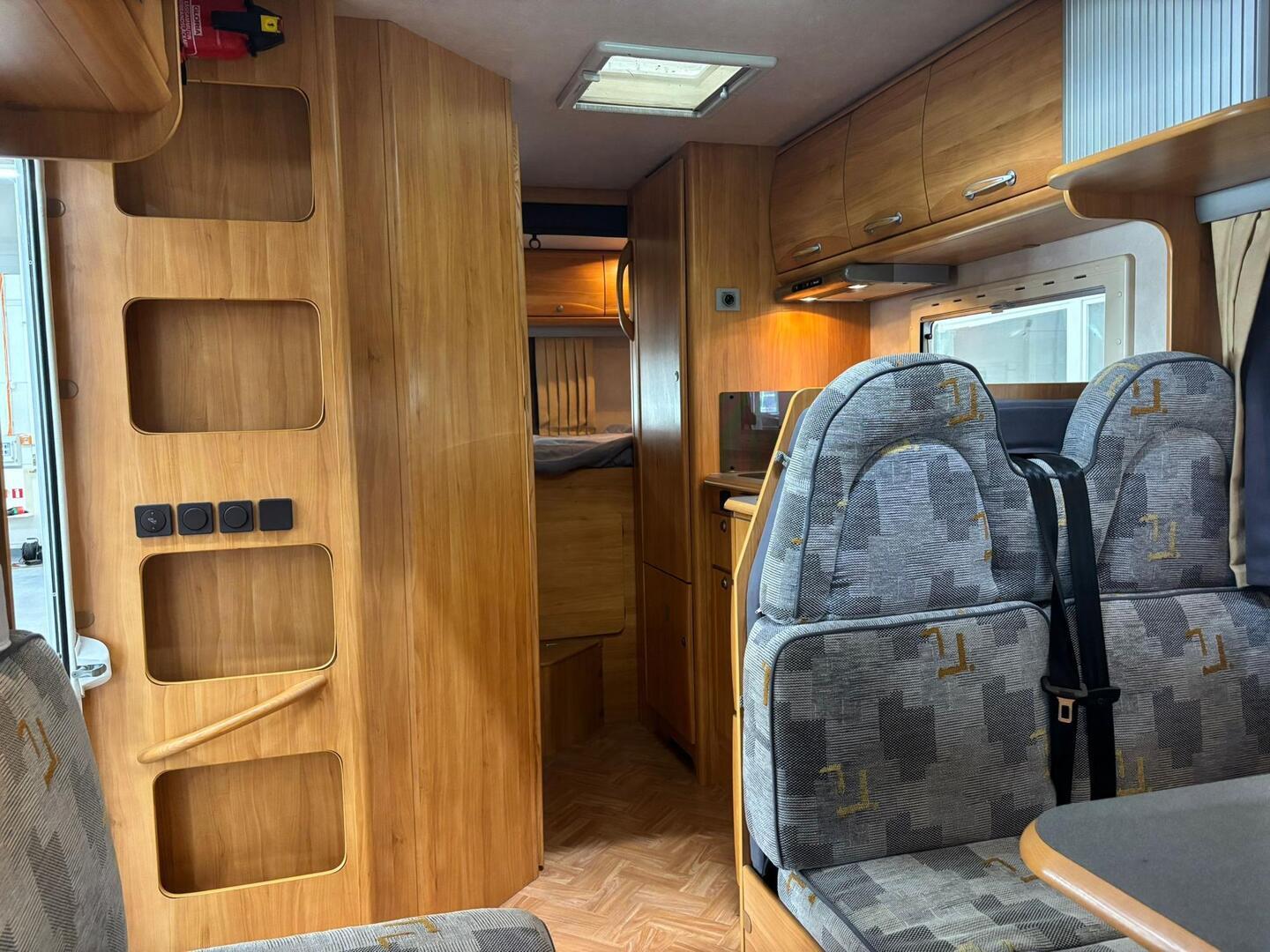 ADRIA Stargo 670 SP 2004