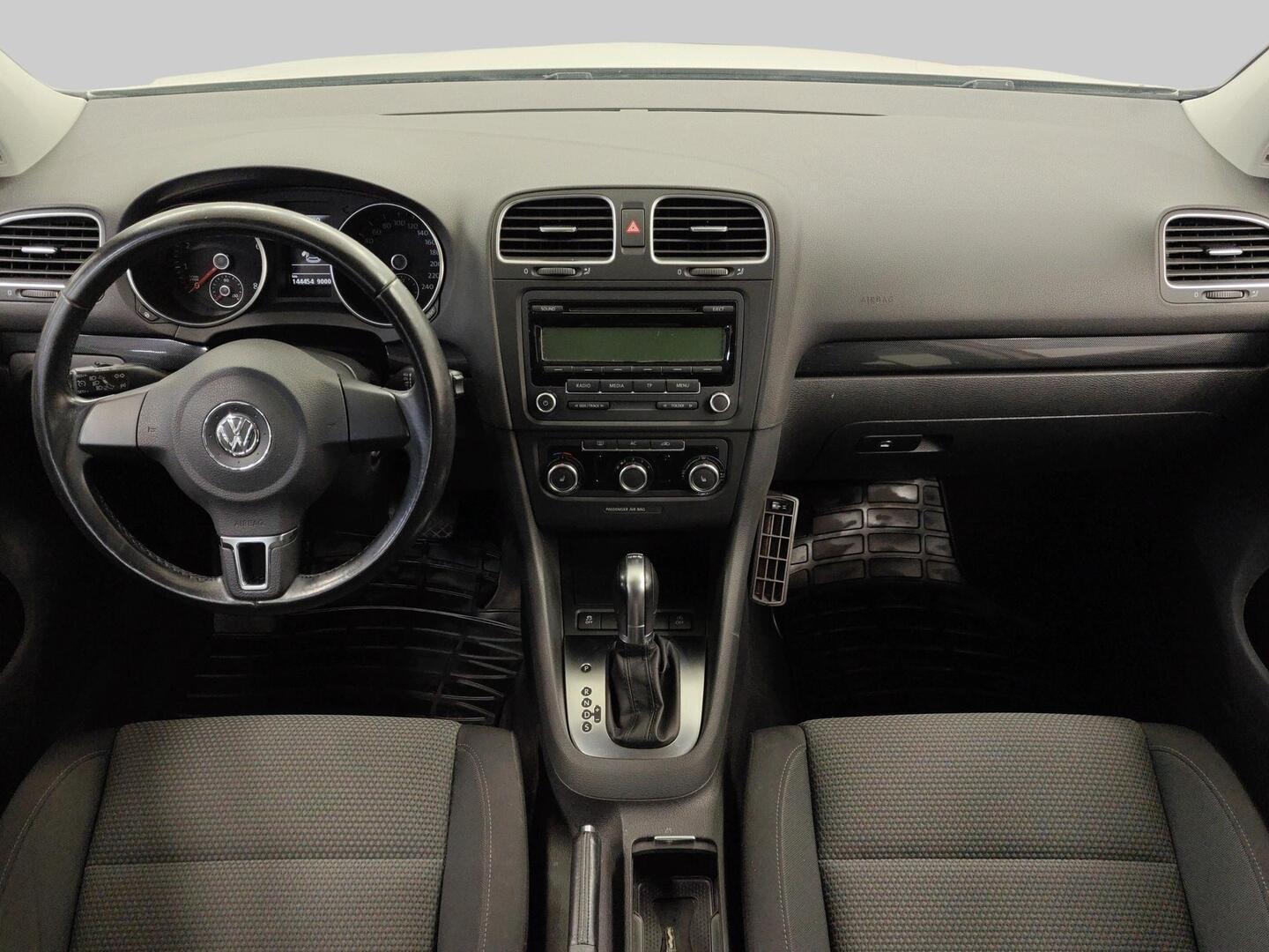 VOLKSWAGEN Golf 2011