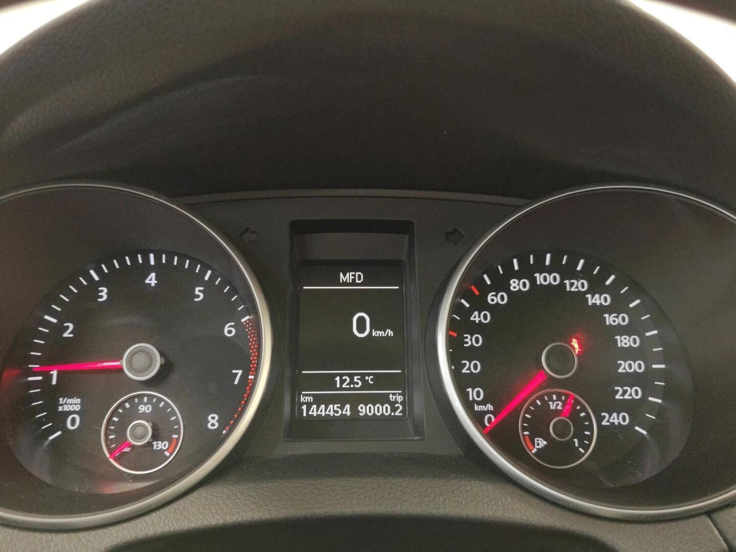 VOLKSWAGEN Golf 2011