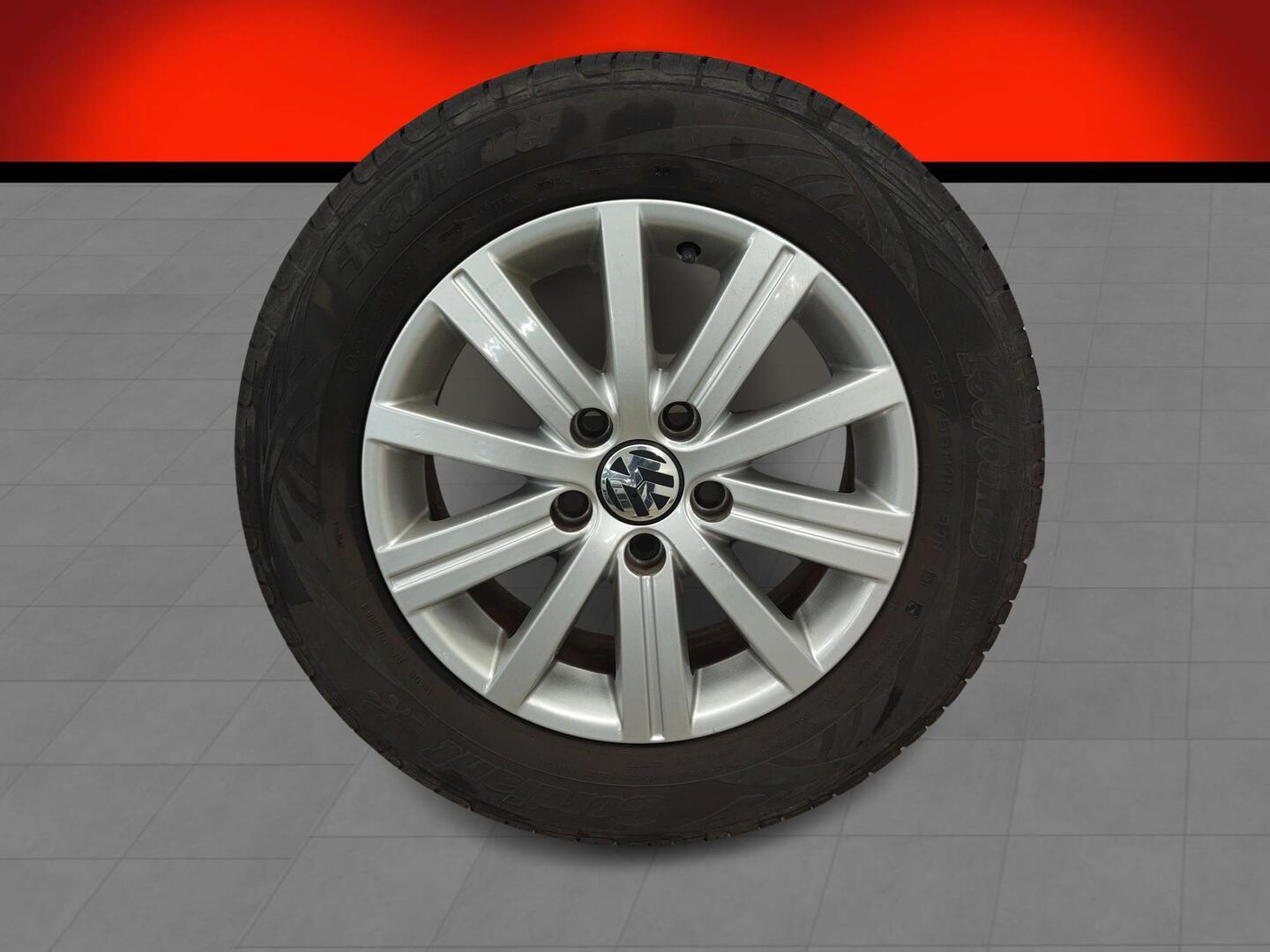 VOLKSWAGEN Golf 2011