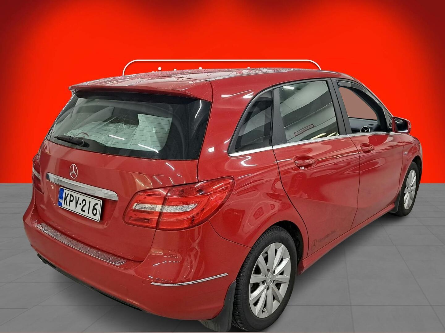 MERCEDES-BENZ B 2012