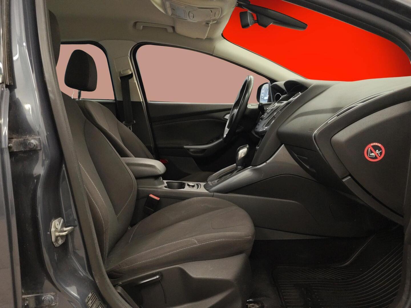 FORD Focus 2012
