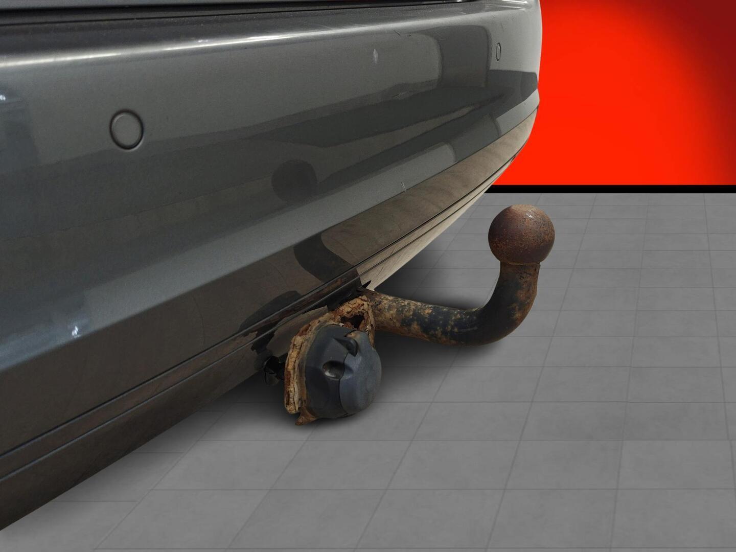 VOLKSWAGEN Golf 2012