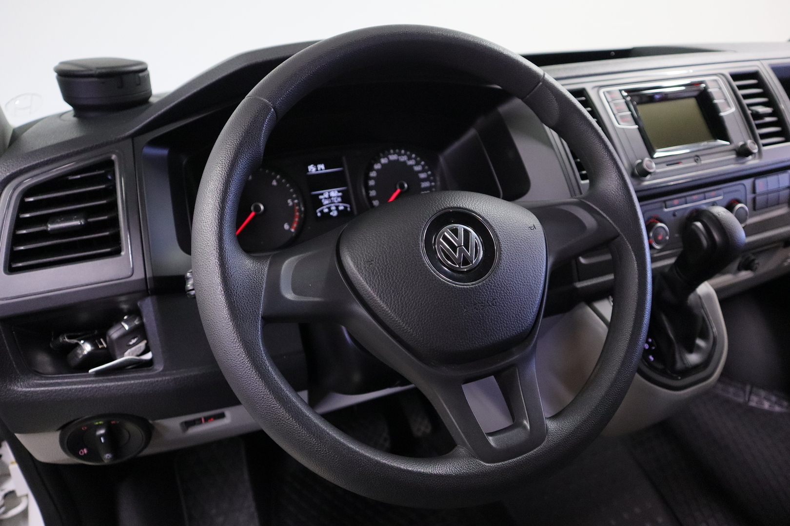 VOLKSWAGEN Transporter 2017