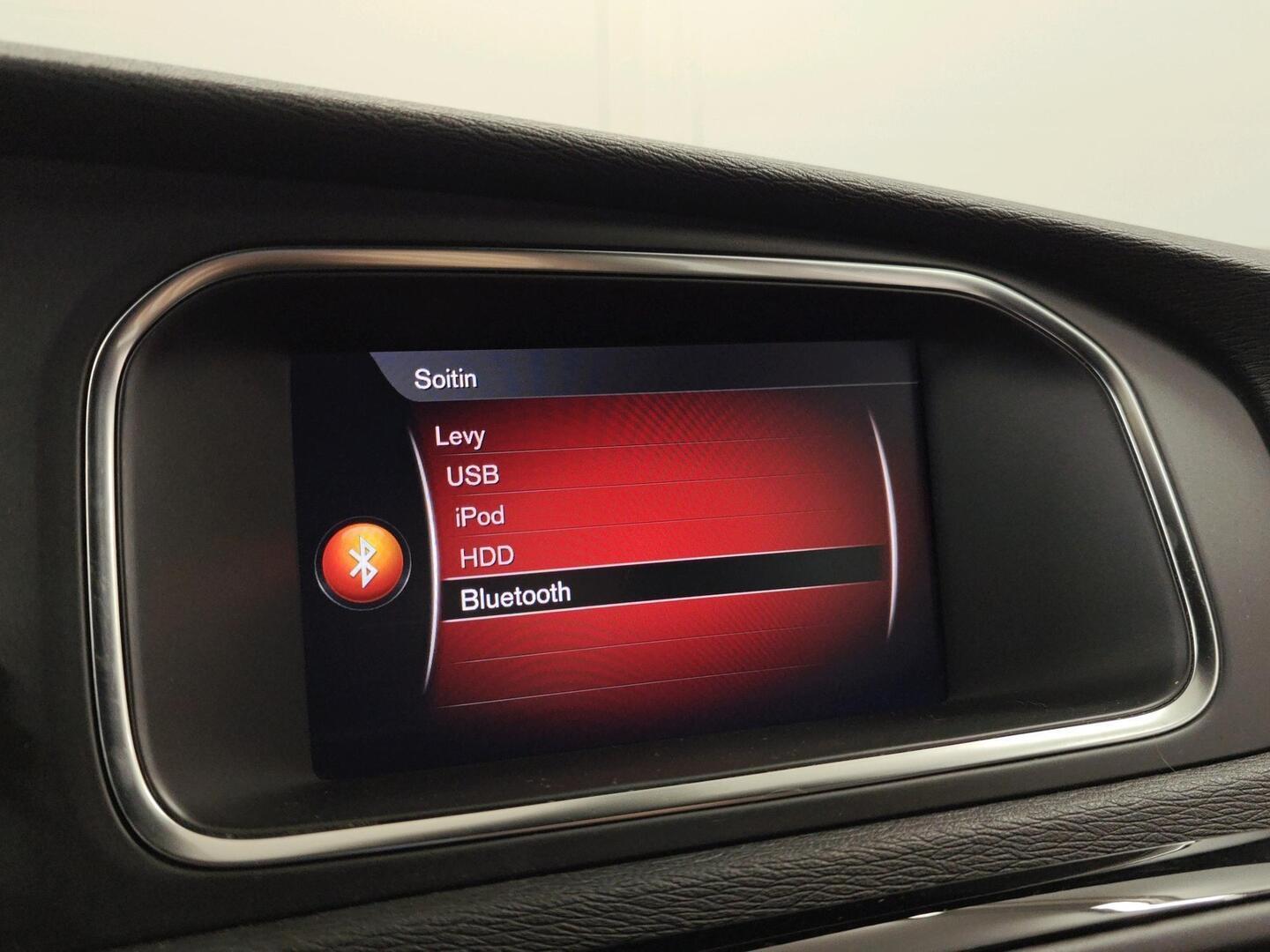 VOLVO V40 Cross Country 2018