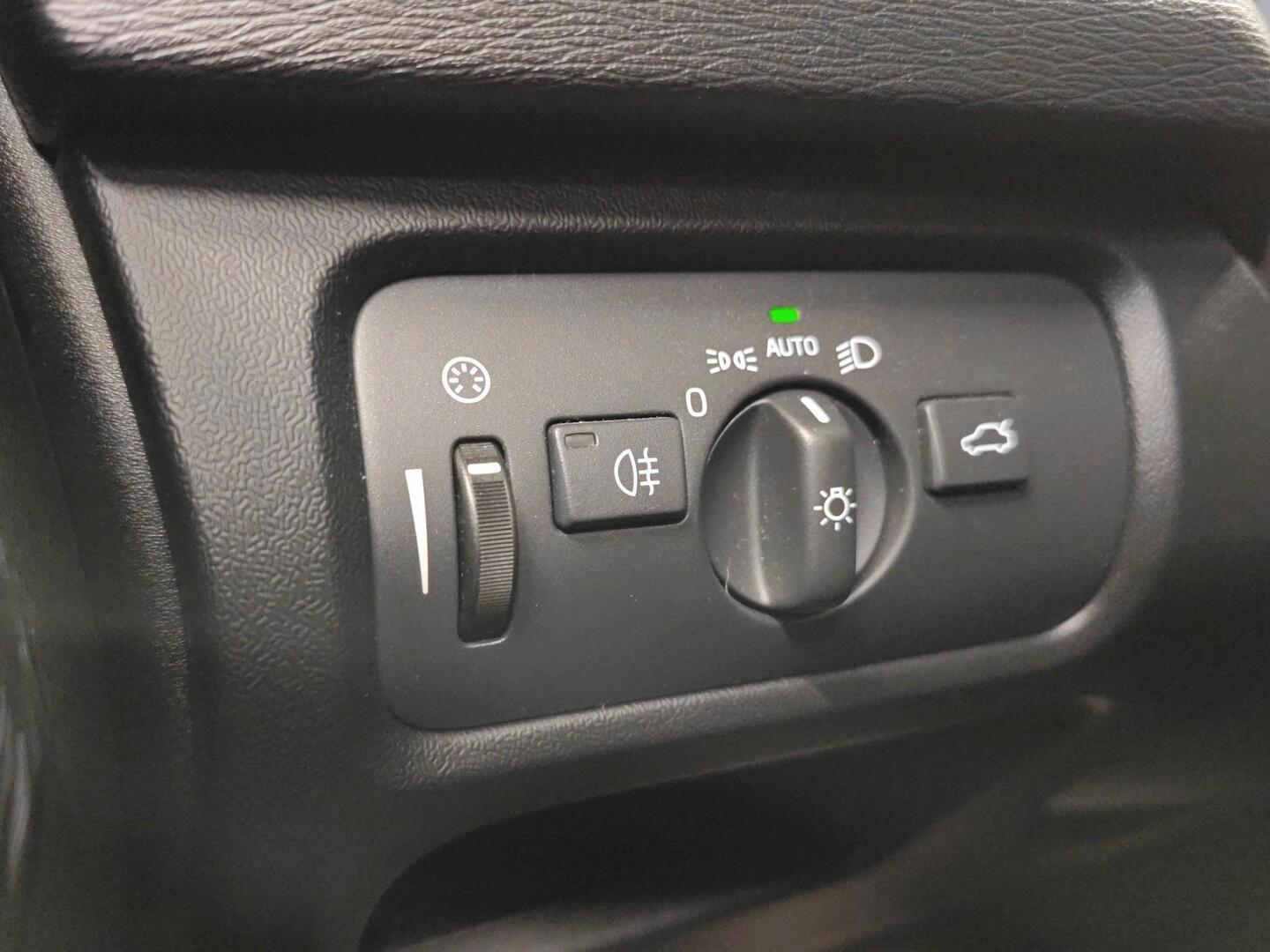 VOLVO V40 Cross Country 2018