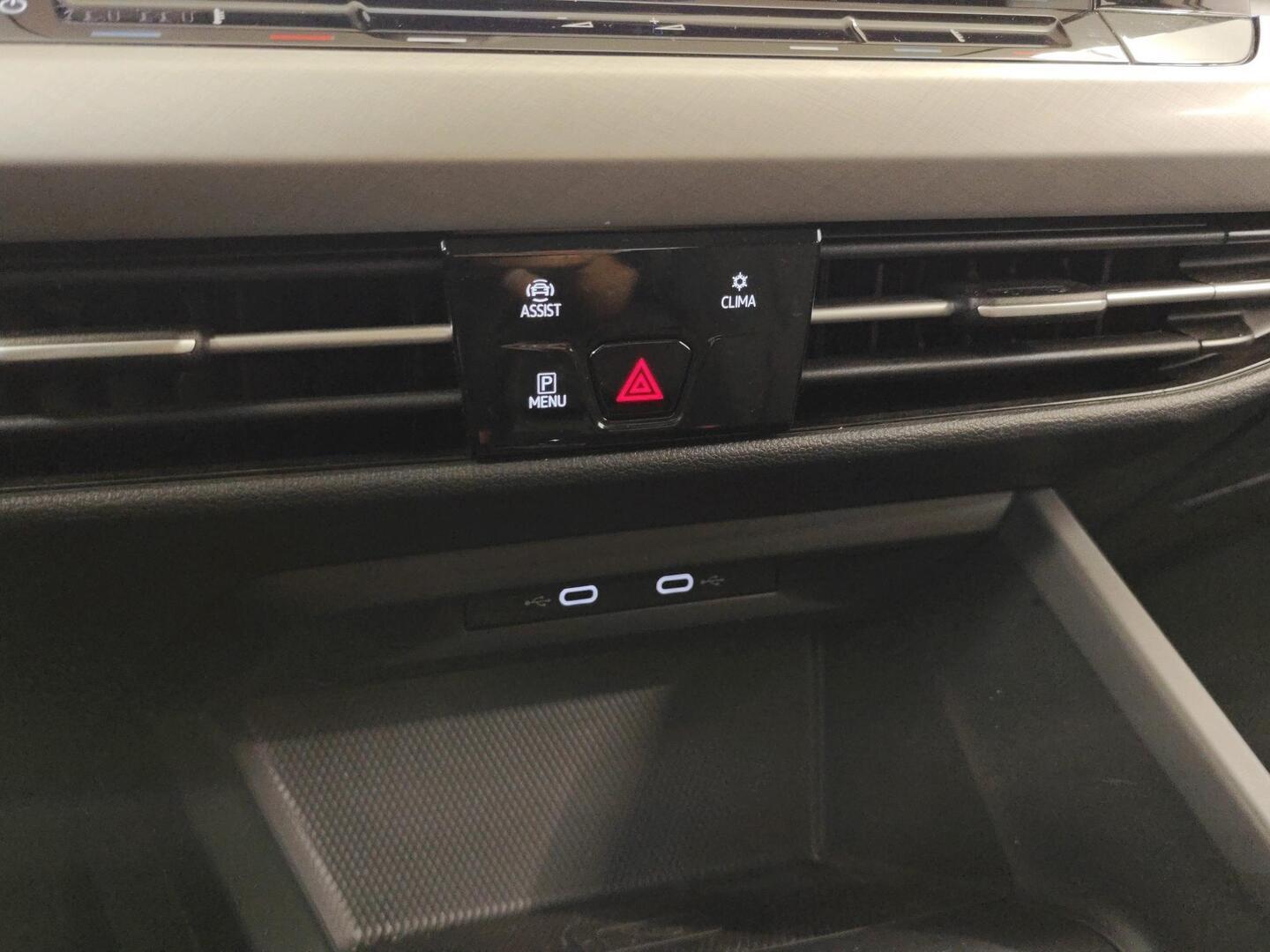 VOLKSWAGEN Golf 2021