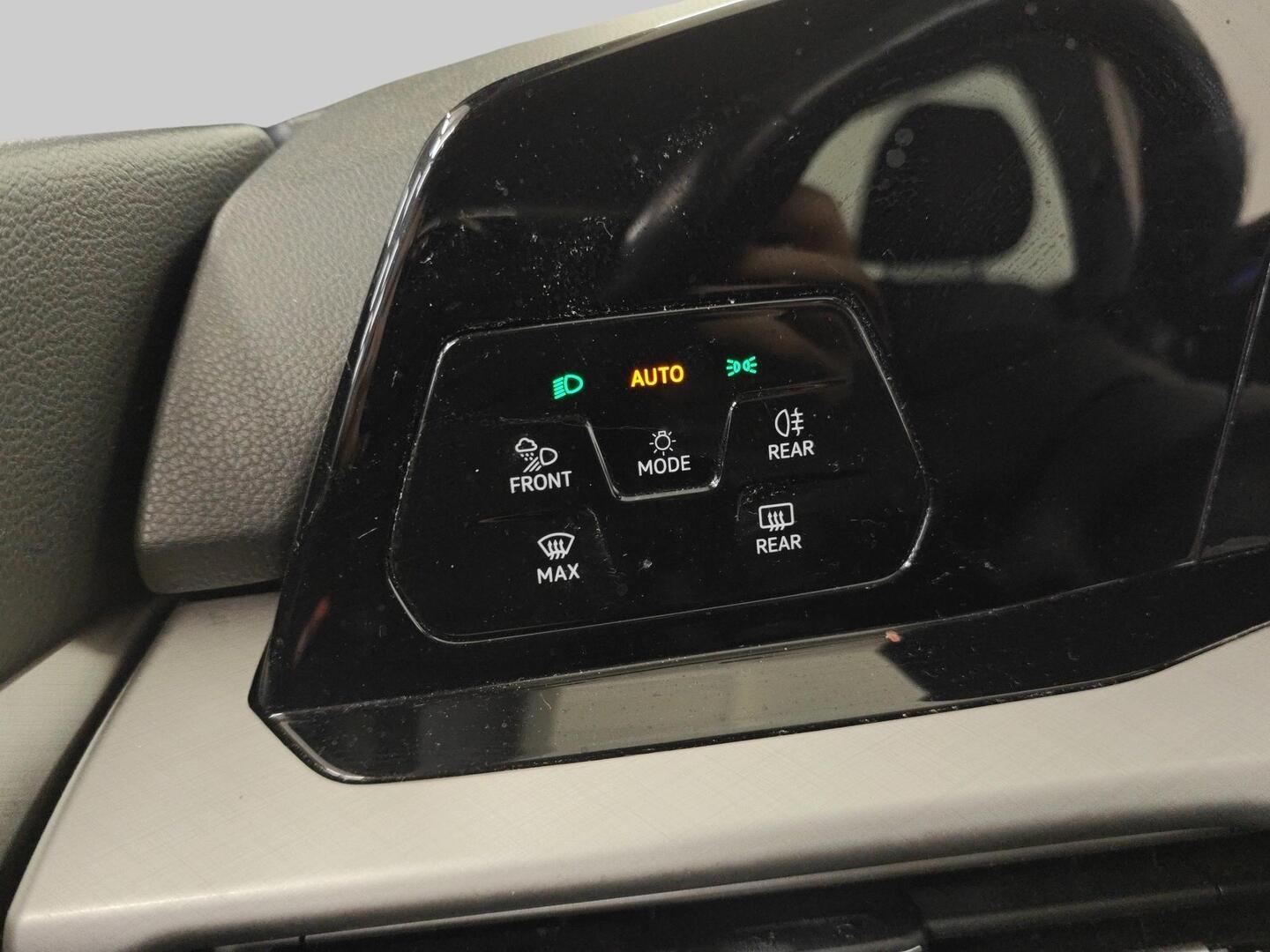 VOLKSWAGEN Golf 2021