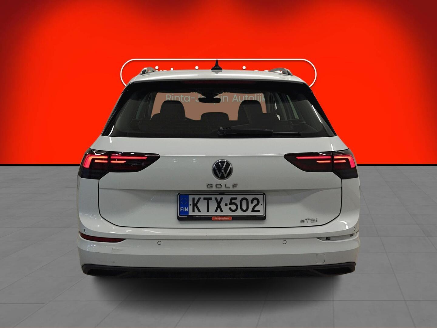 VOLKSWAGEN Golf 2021