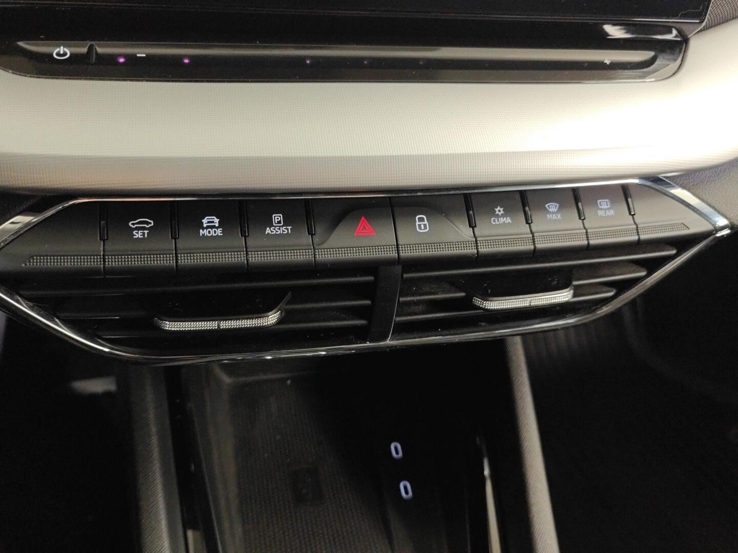 SKODA Octavia 2021