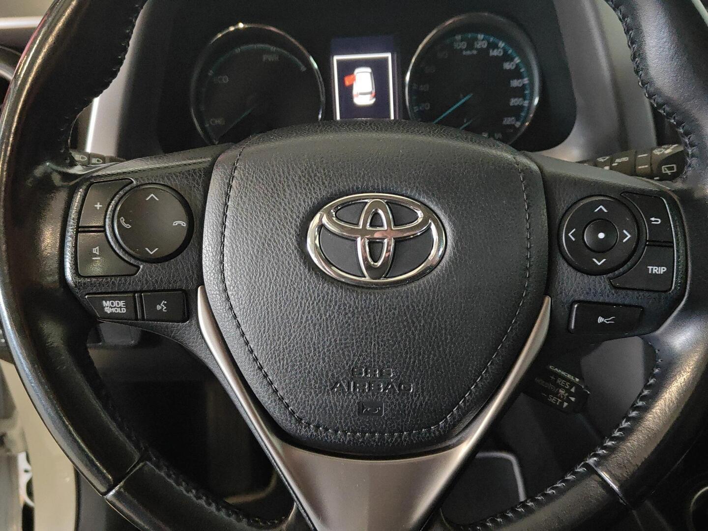 TOYOTA RAV4 2018