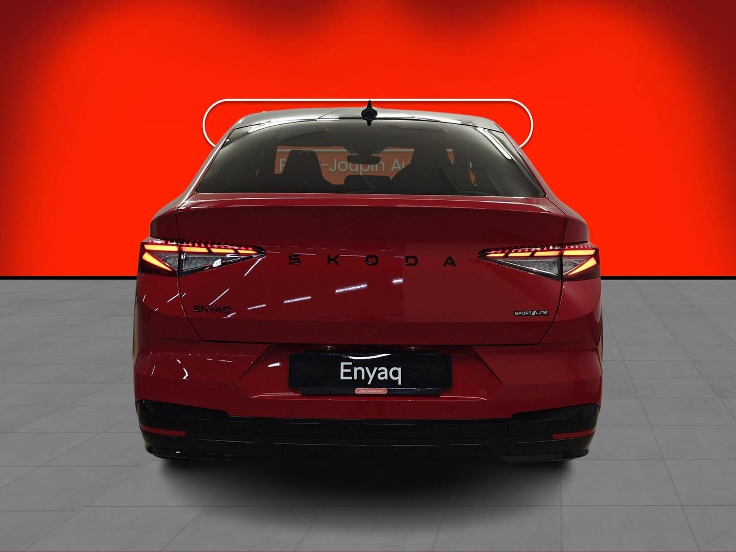 SKODA Enyaq 2025