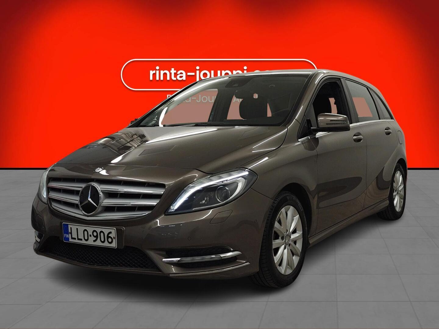 MERCEDES-BENZ B 2012