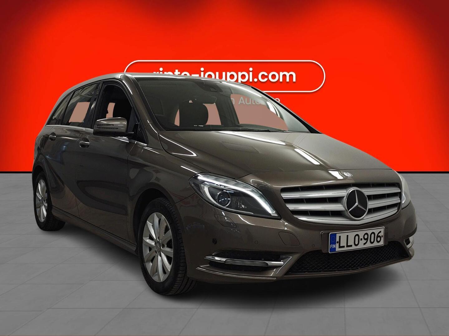 MERCEDES-BENZ B 2012