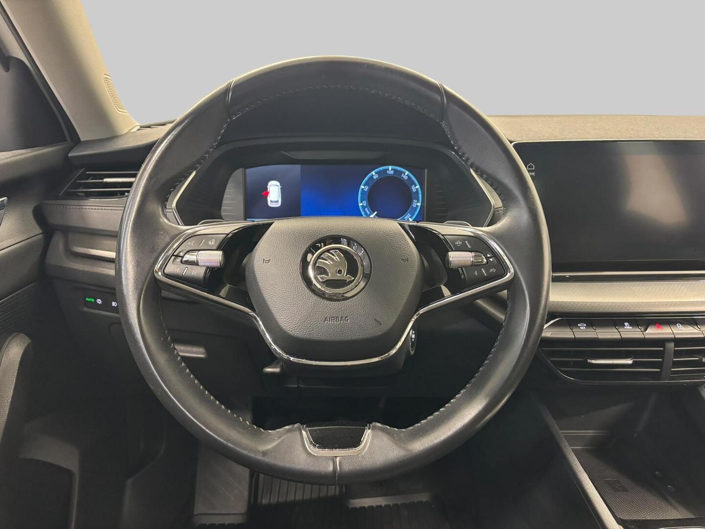 SKODA Octavia 2024