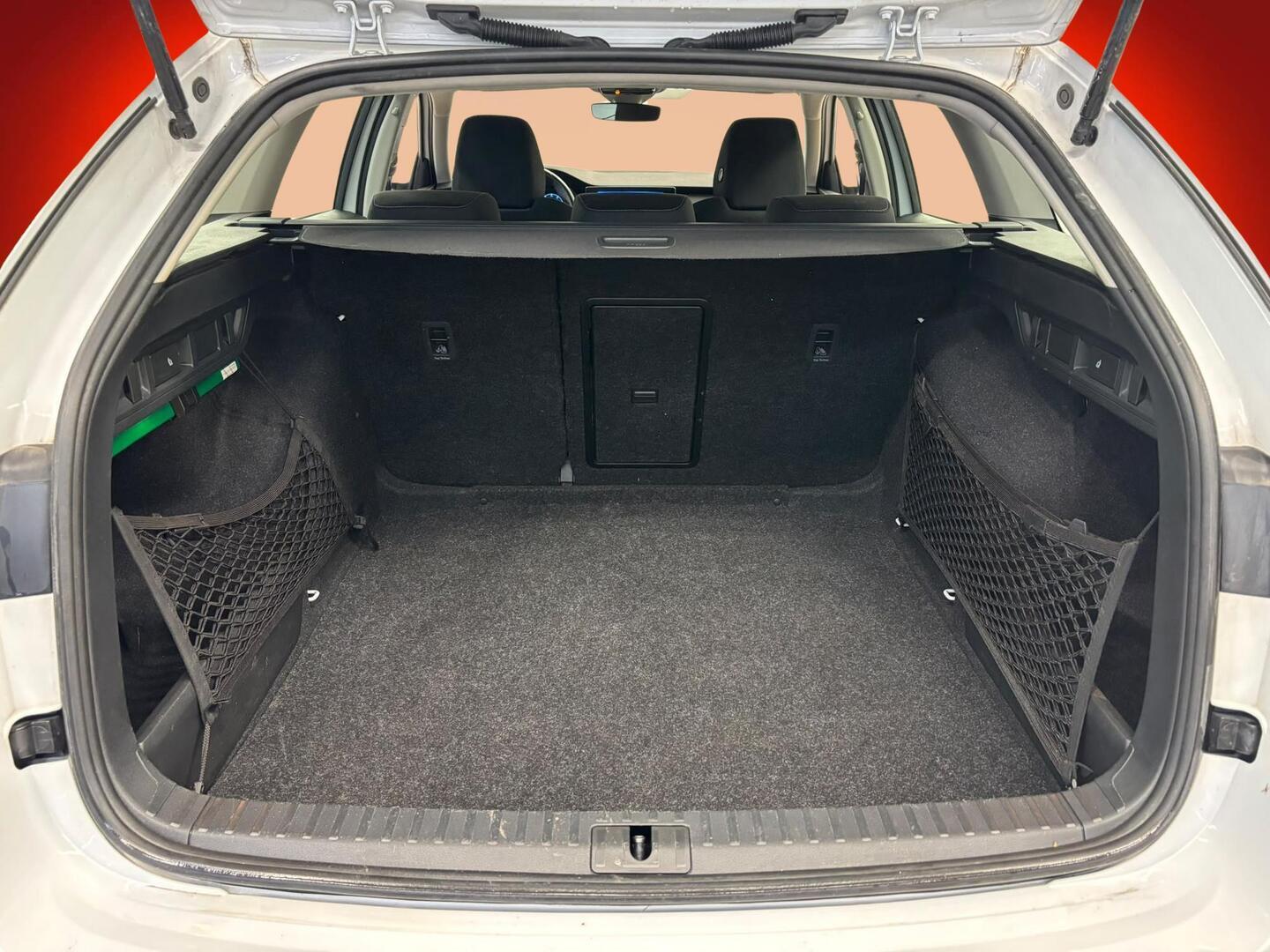 SKODA Octavia 2024