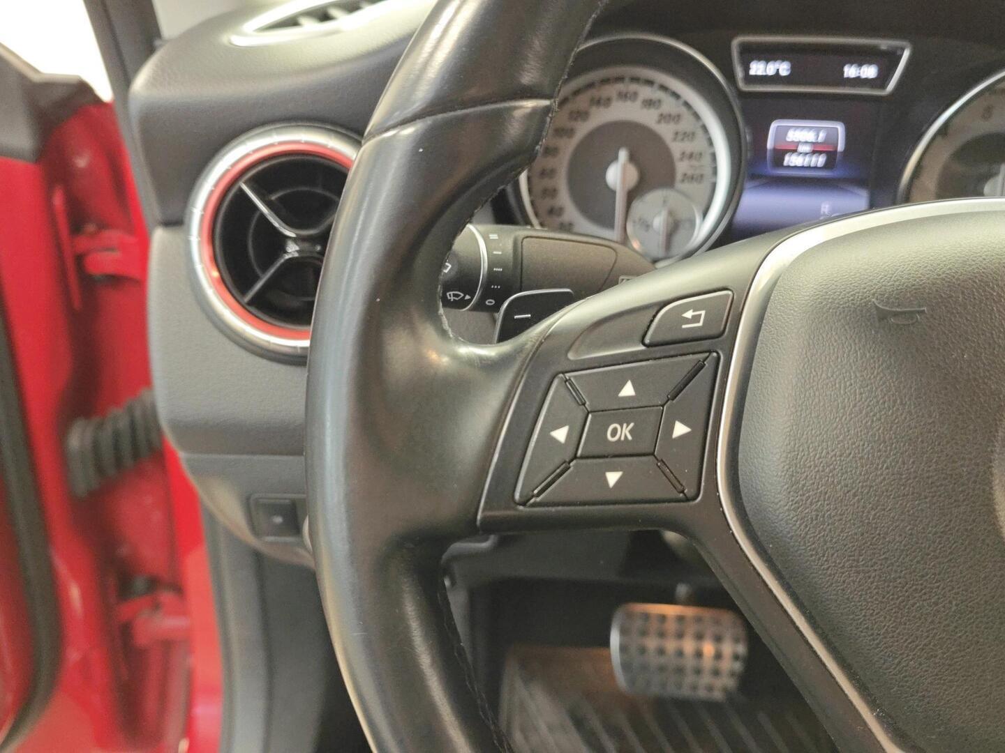 MERCEDES-BENZ CLA 2015