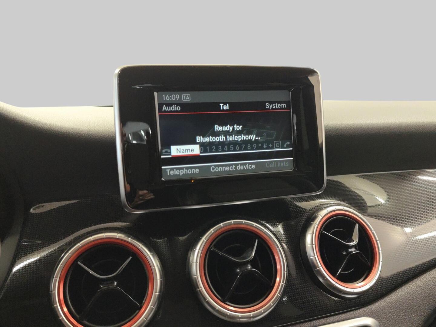 MERCEDES-BENZ CLA 2015