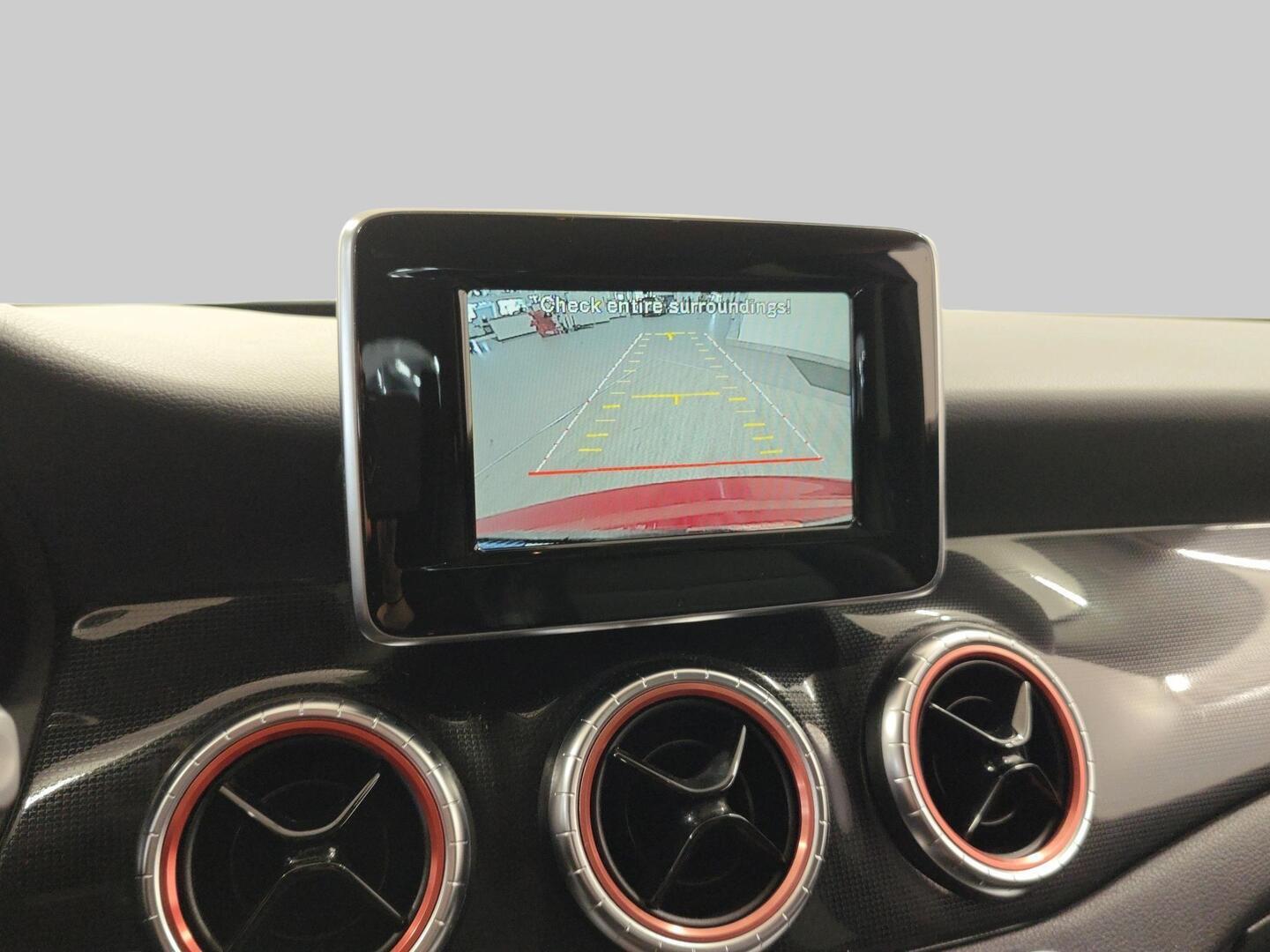 MERCEDES-BENZ CLA 2015